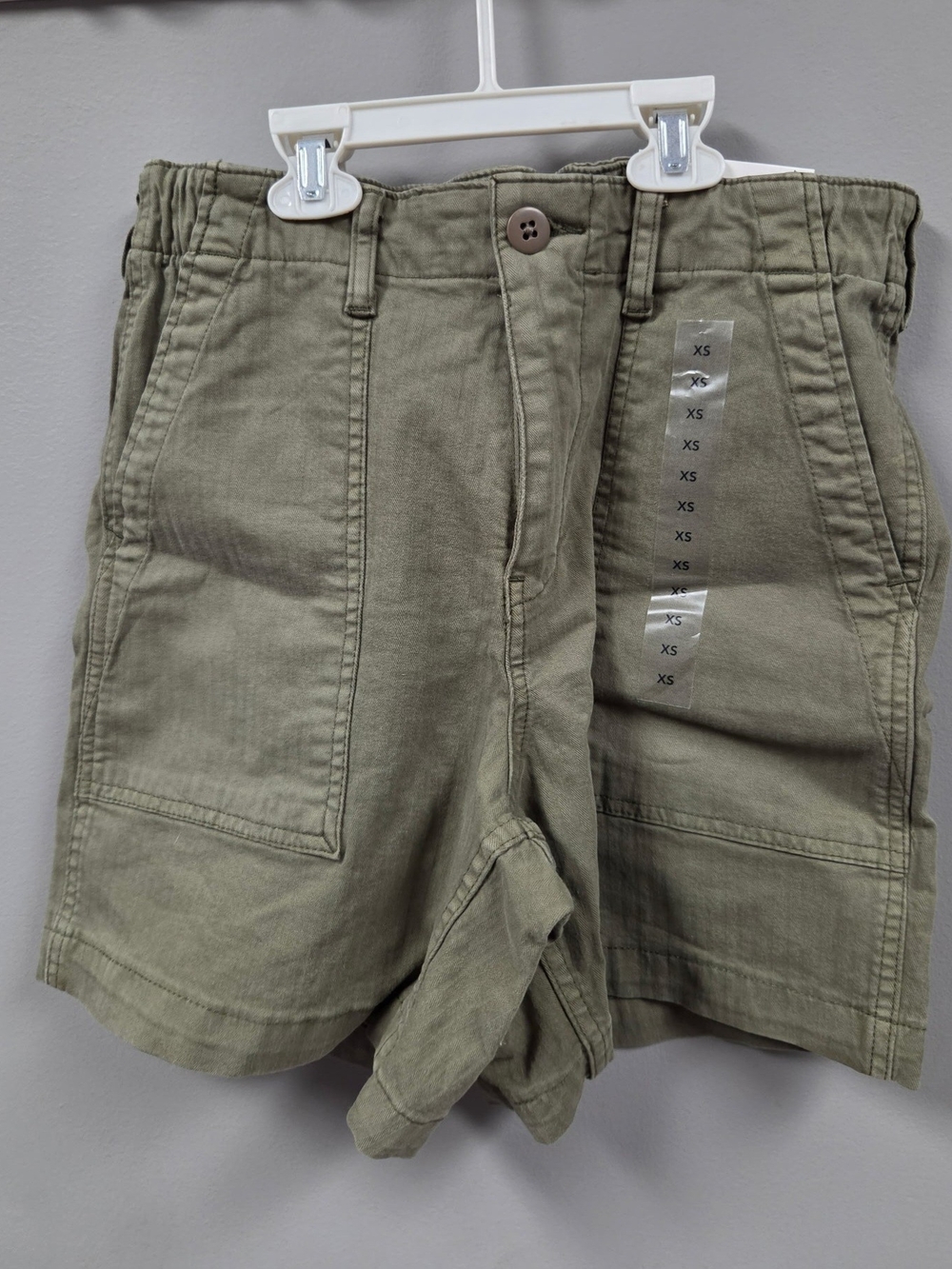 American Eagle Outfitters Olive Green Cargo Shorts